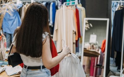 Survivre à la Mode : Comment les Marques de Luxe s’Adaptent à l’Ère du Digital